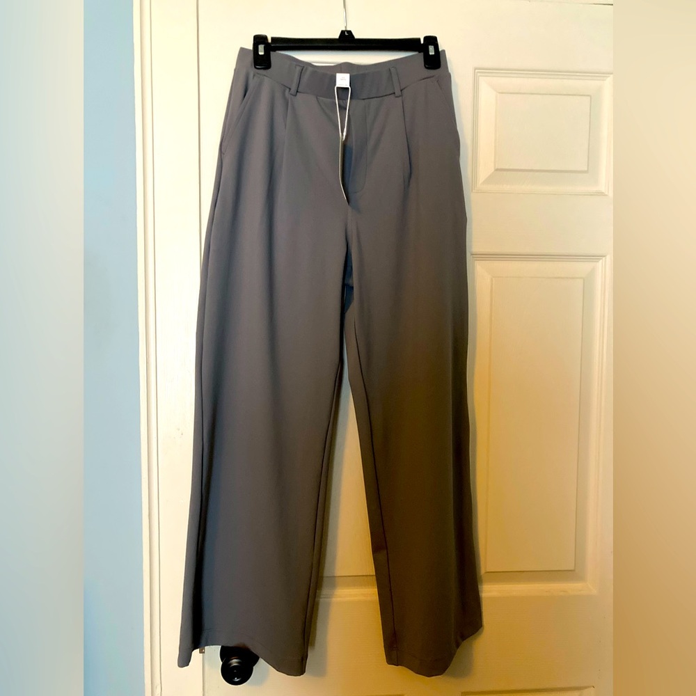 Halara M petite gray slacks NWT